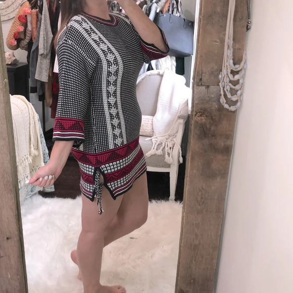 Asos size 4 unique sweater knit Aztec print dress - Picture 2 of 9